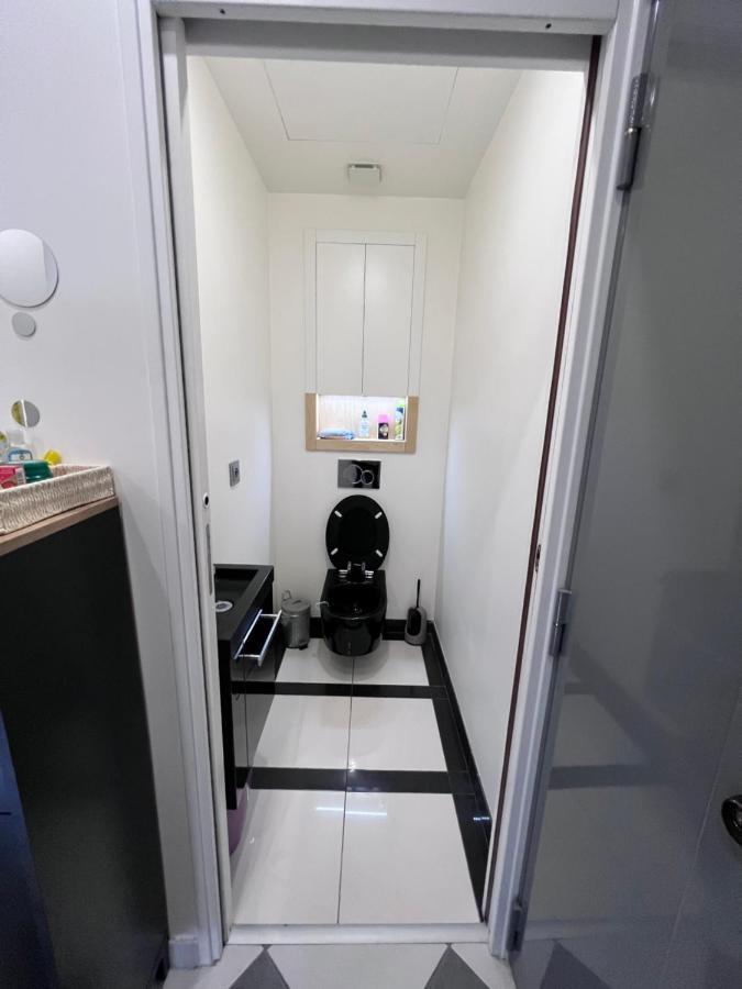 Omarais Guest House Париж Екстериор снимка
